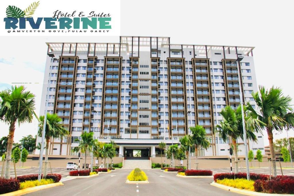 Amverton Cove Golf & Island Resort Banting  Exterior foto